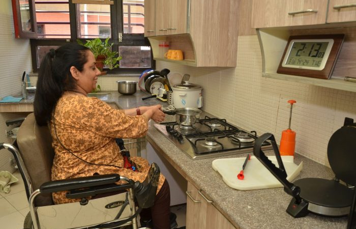 f23bd25f73d956587af6fb9190145e76